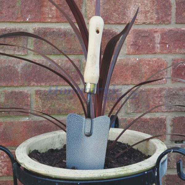 Homepride Online-Wooden Handled Hand Trowel